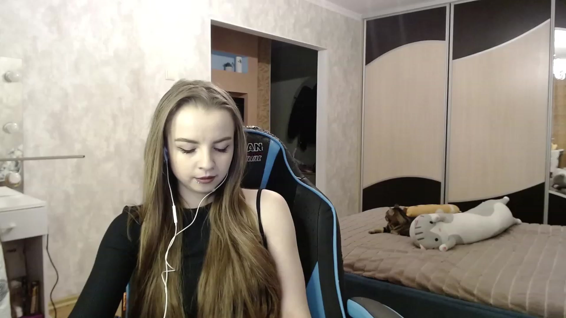Gallery image thumbnail from Lio_noy's myfreecams stream on, 01/21/2024, 24:24 image 14 of 20