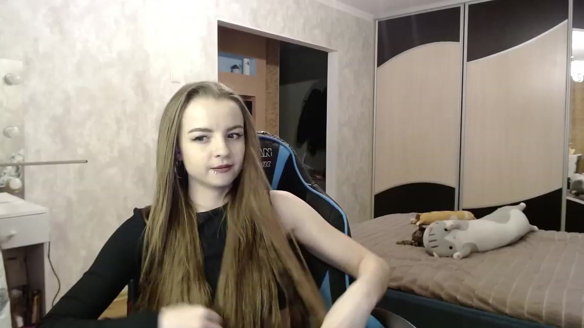 Gallery image thumbnail from Lio_noy's myfreecams stream on, 01/21/2024, 24:24 image 8 of 20