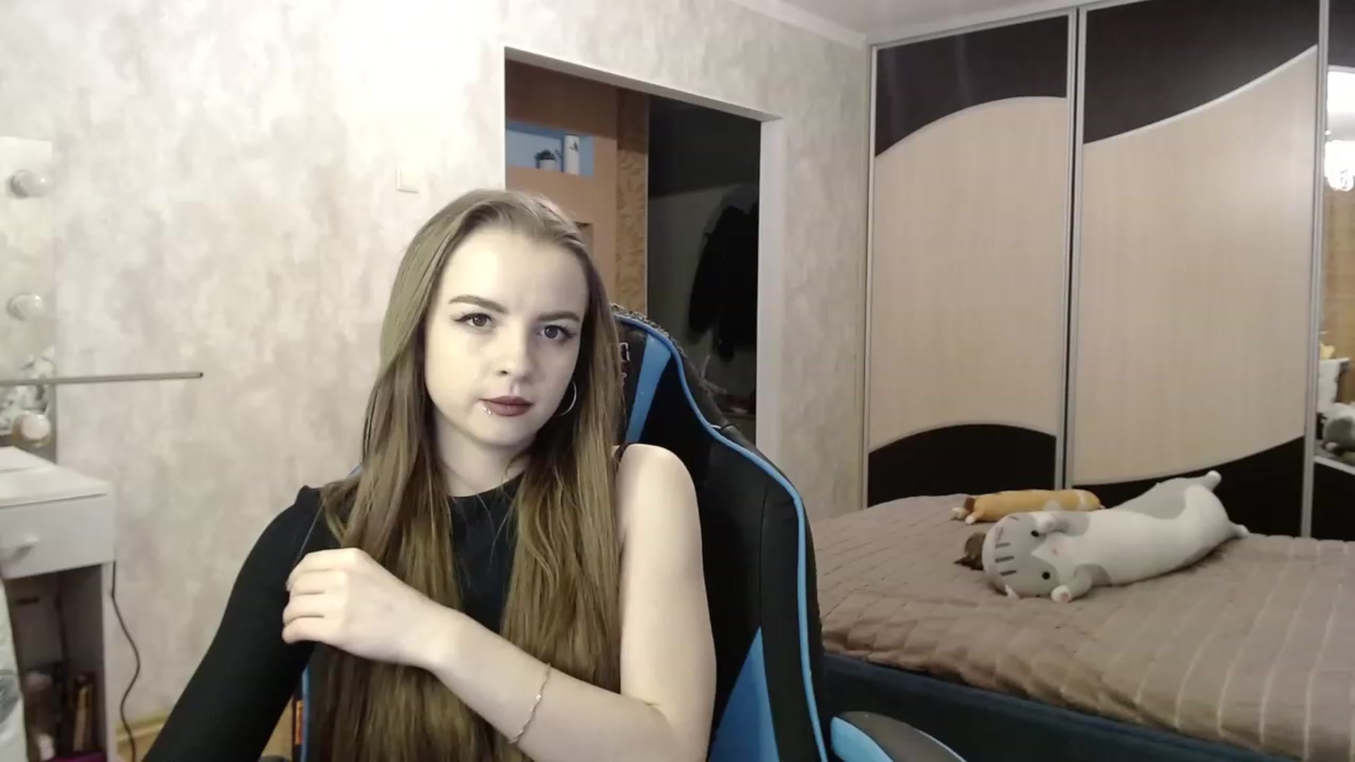 Gallery image thumbnail from Lio_noy's myfreecams stream on, 01/21/2024, 24:24 image 9 of 20