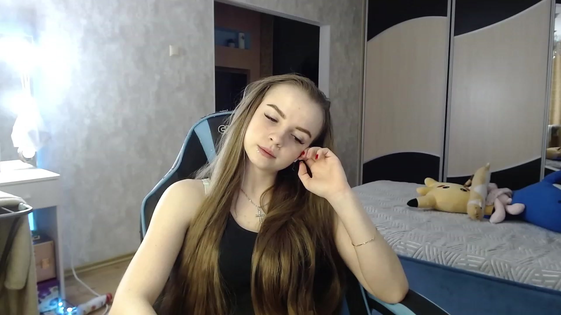 Gallery image thumbnail from Lio_noy's myfreecams stream on, 02/08/2024, 23:20 image 16 of 20
