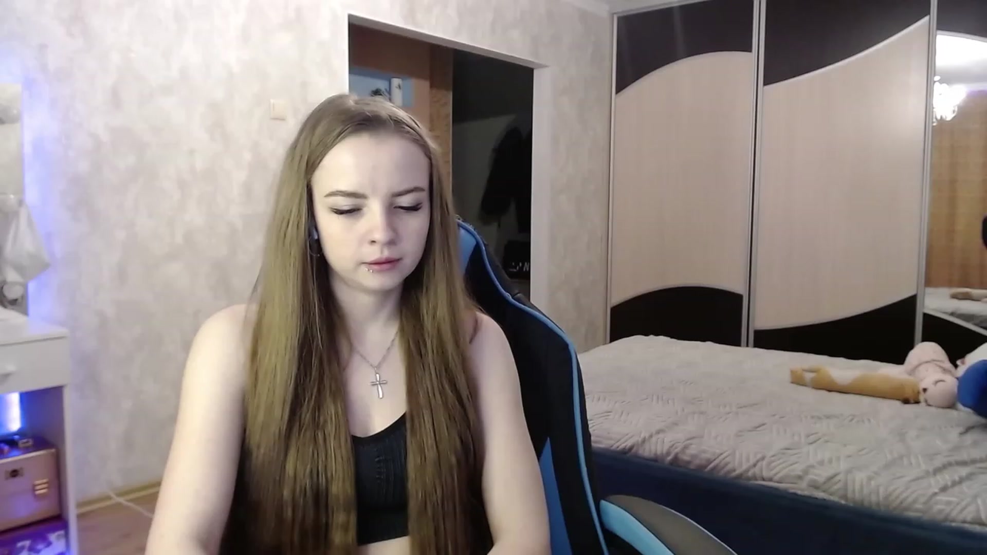 Gallery image thumbnail from Lio_noy's myfreecams stream on, 02/09/2024, 23:42 image 12 of 20