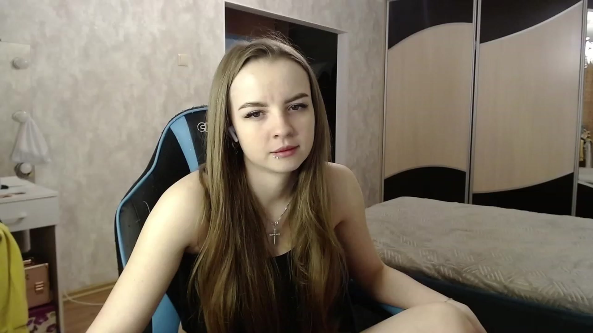 Gallery image thumbnail from Lio_noy's myfreecams stream on, 02/18/2024, 21:46 image 16 of 20