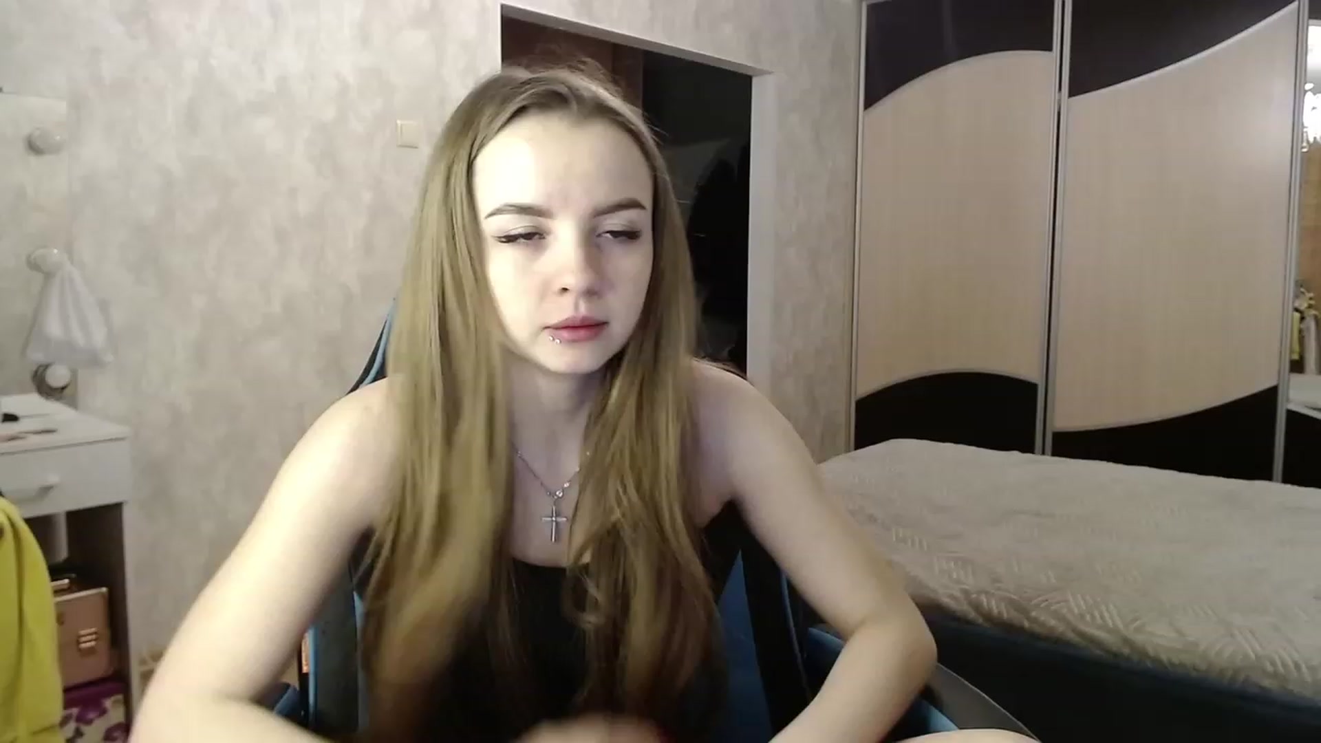 Gallery image thumbnail from Lio_noy's myfreecams stream on, 02/18/2024, 21:46 image 5 of 20
