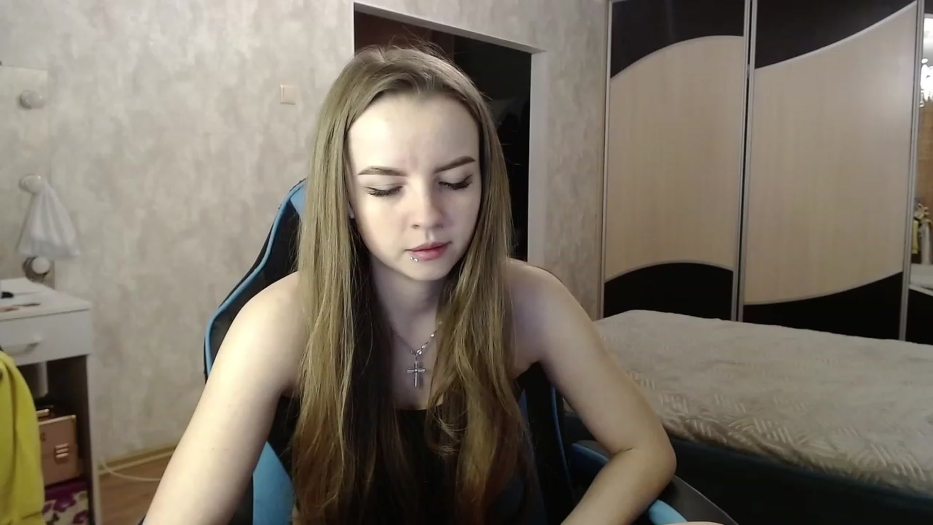 Gallery image thumbnail from Lio_noy's myfreecams stream on, 02/18/2024, 21:46 image 6 of 20