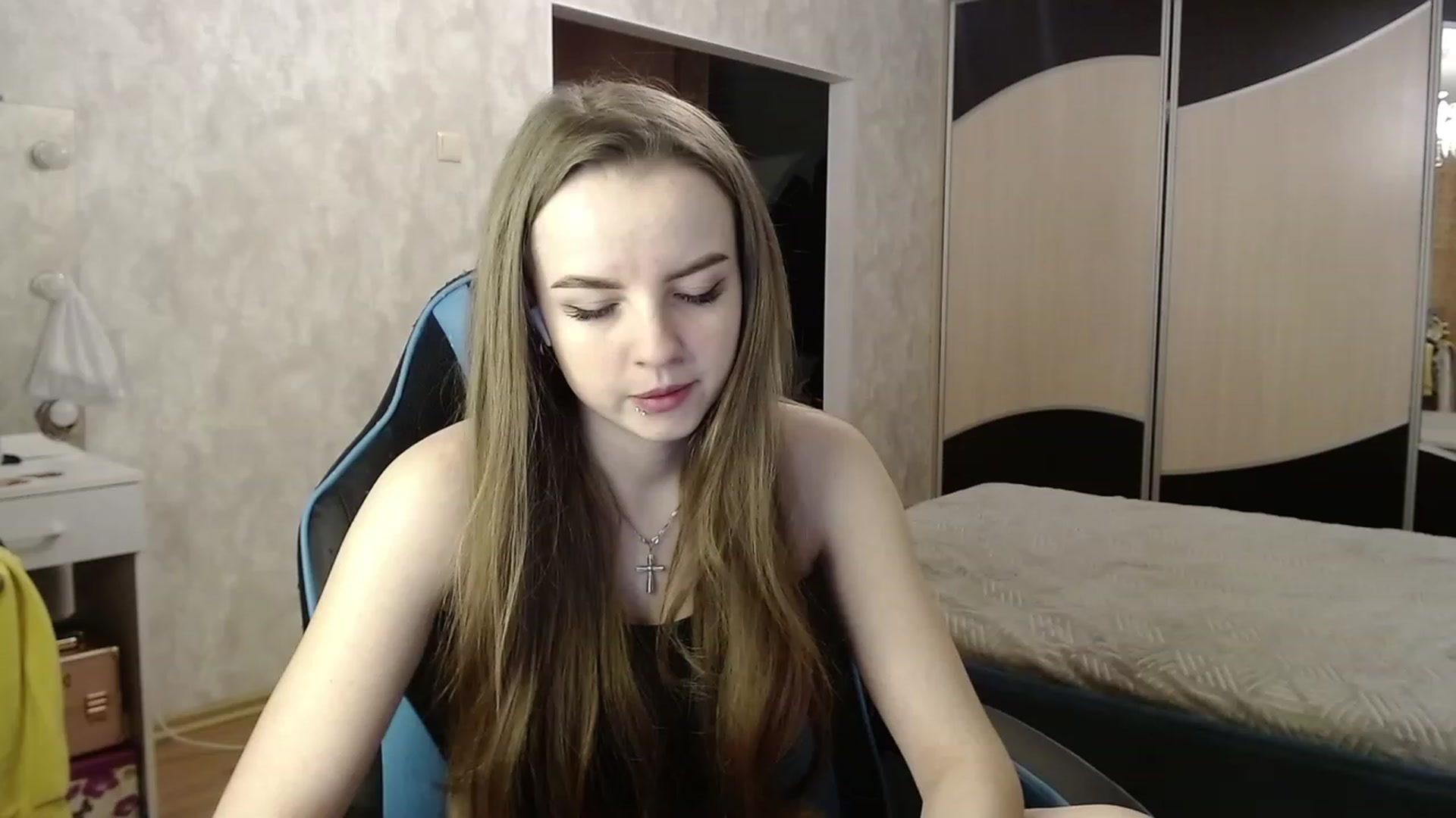 Gallery image thumbnail from Lio_noy's myfreecams stream on, 02/18/2024, 21:46 image 7 of 20