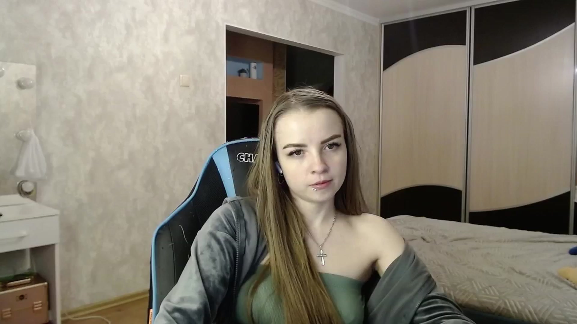 Gallery image thumbnail from Lio_noy's myfreecams stream on, 02/25/2024, 02:34 image 18 of 20