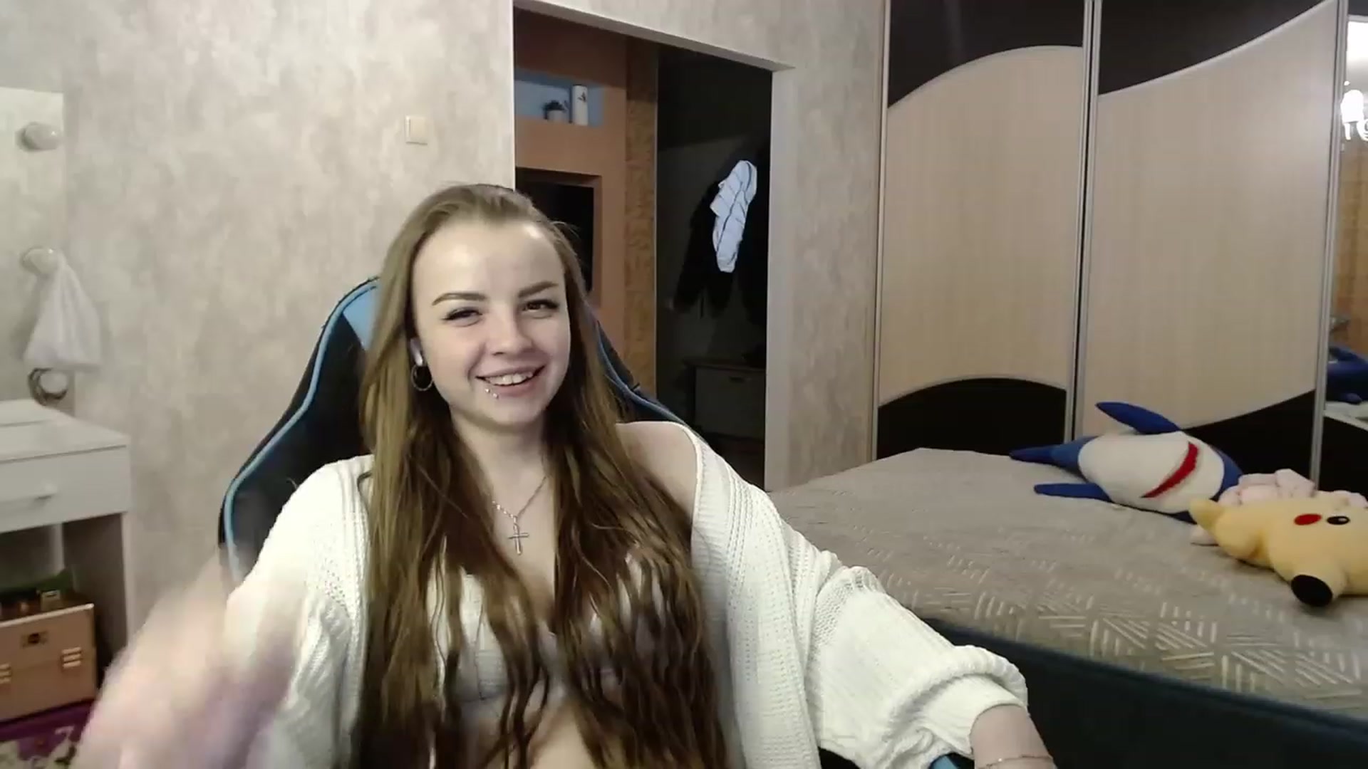 Gallery image thumbnail from Lio_noy's myfreecams stream on, 03/08/2024, 24:32 image 17 of 20