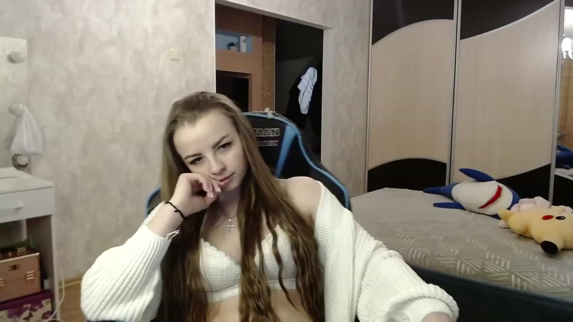 Gallery image thumbnail from Lio_noy's myfreecams stream on, 03/08/2024, 24:32 image 19 of 20