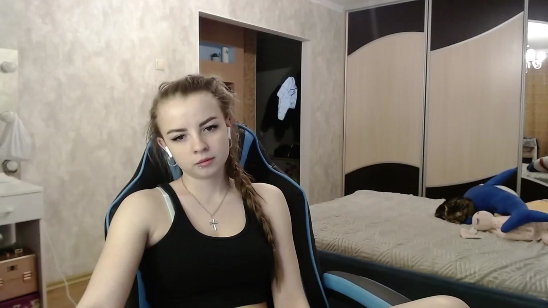 Gallery image thumbnail from Lio_noy's myfreecams stream on, 03/10/2024, 22:44 image 14 of 20