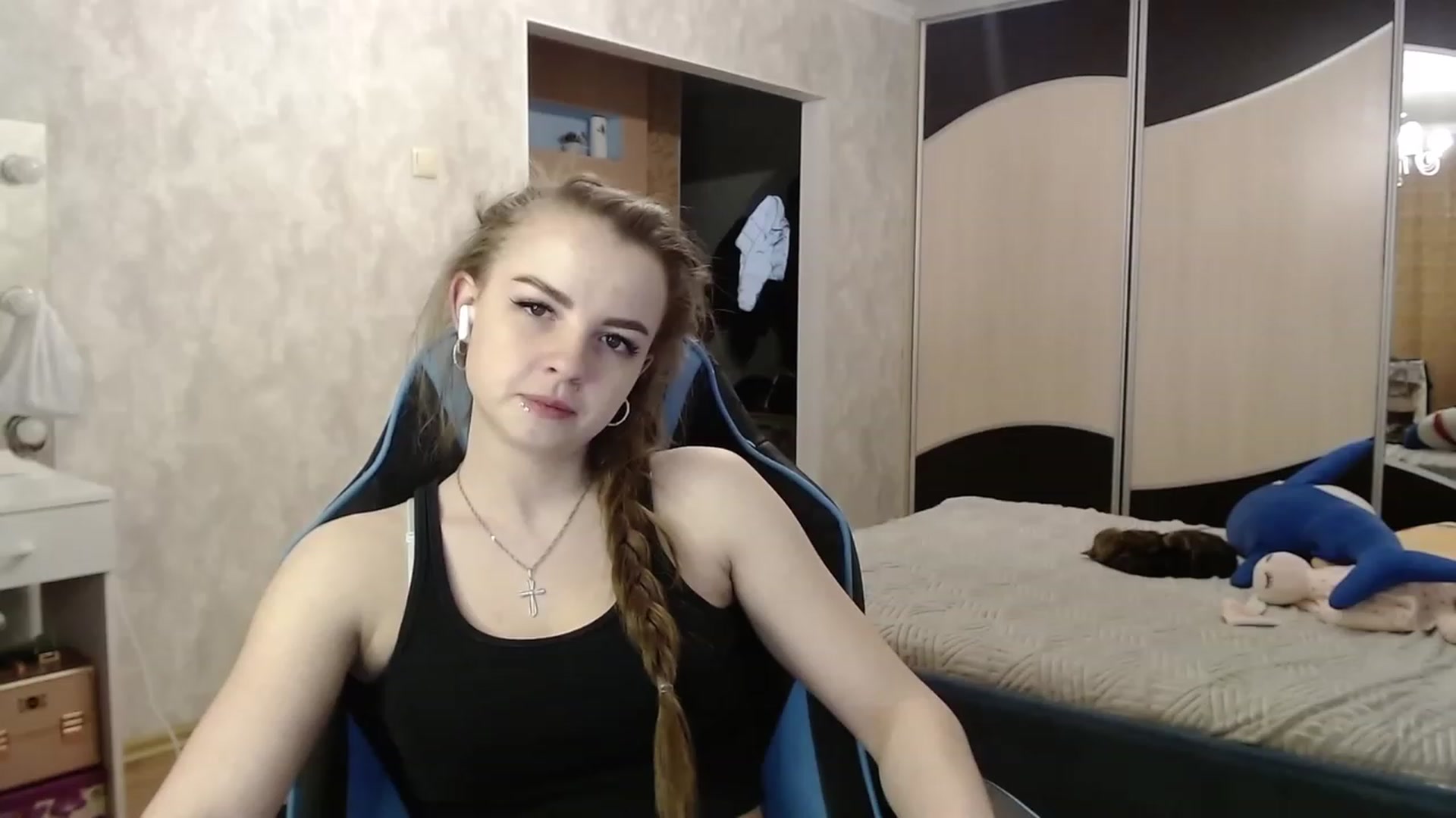 Gallery image thumbnail from Lio_noy's myfreecams stream on, 03/10/2024, 23:38 image 2 of 20