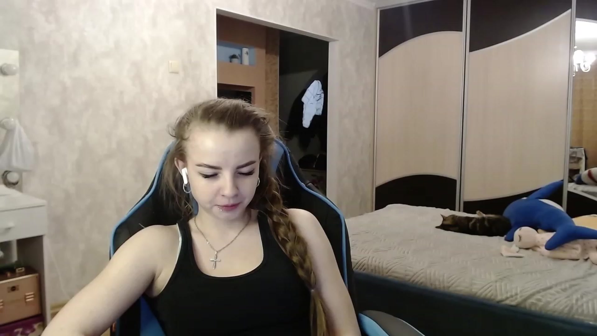Gallery image thumbnail from Lio_noy's myfreecams stream on, 03/10/2024, 23:38 image 8 of 20