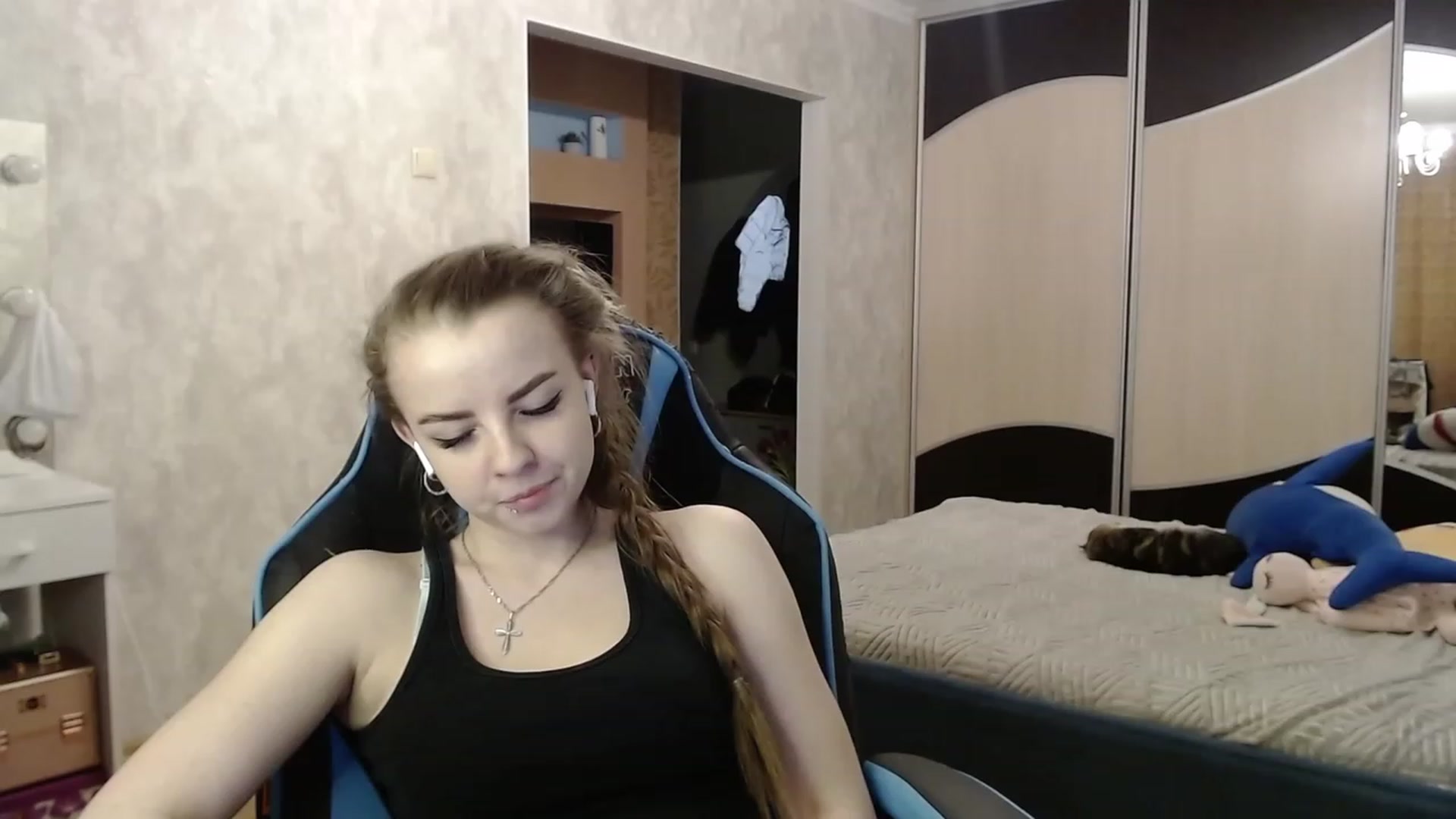 Gallery image thumbnail from Lio_noy's myfreecams stream on, 03/10/2024, 23:38 image 9 of 20