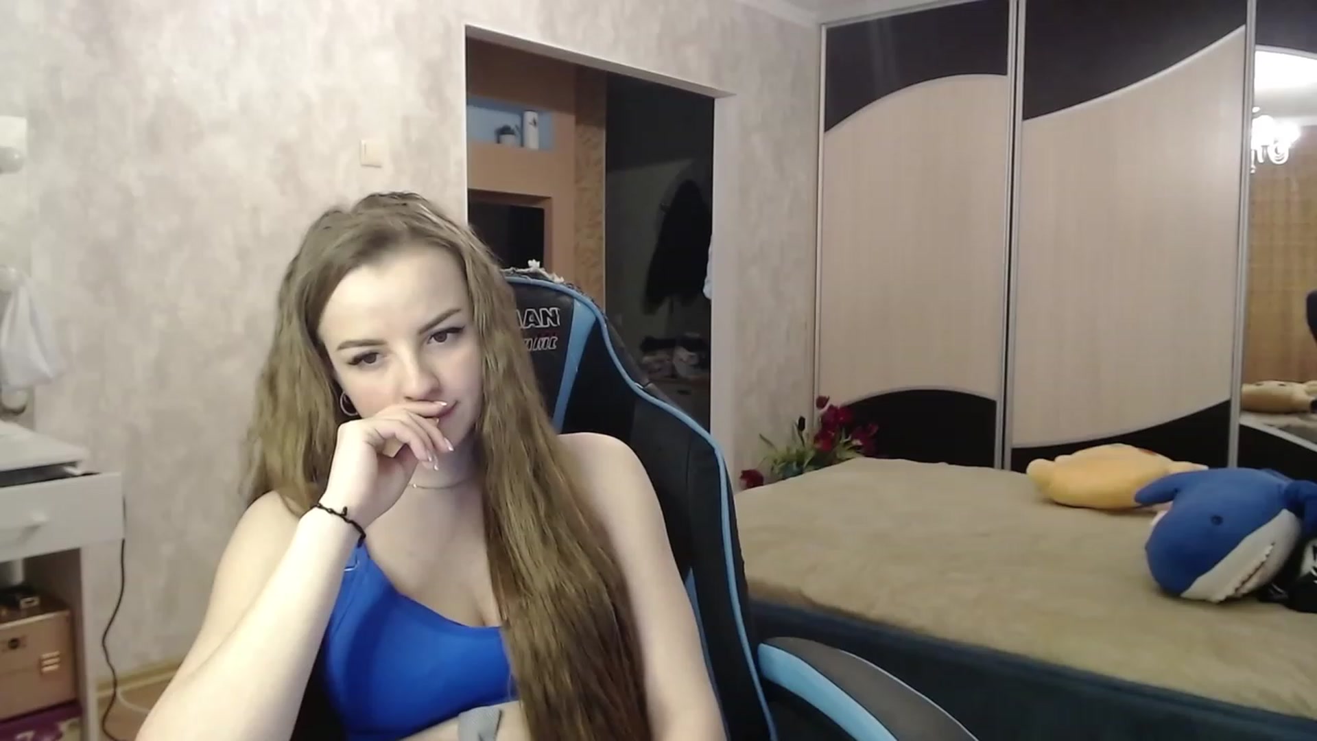 Gallery image thumbnail from Lio_noy's myfreecams stream on, 03/13/2024, 24:00 image 18 of 20