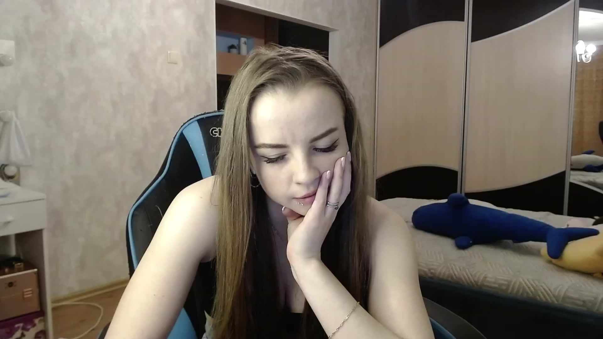 Gallery image thumbnail from Lio_noy's myfreecams stream on, 03/15/2024, 01:04 image 5 of 20