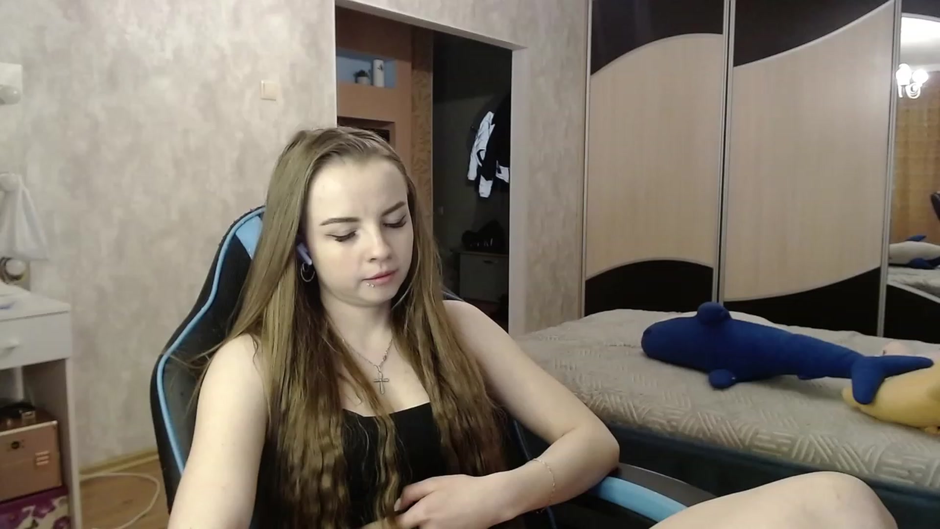 Gallery image thumbnail from Lio_noy's myfreecams stream on, 03/15/2024, 01:04 image 14 of 20