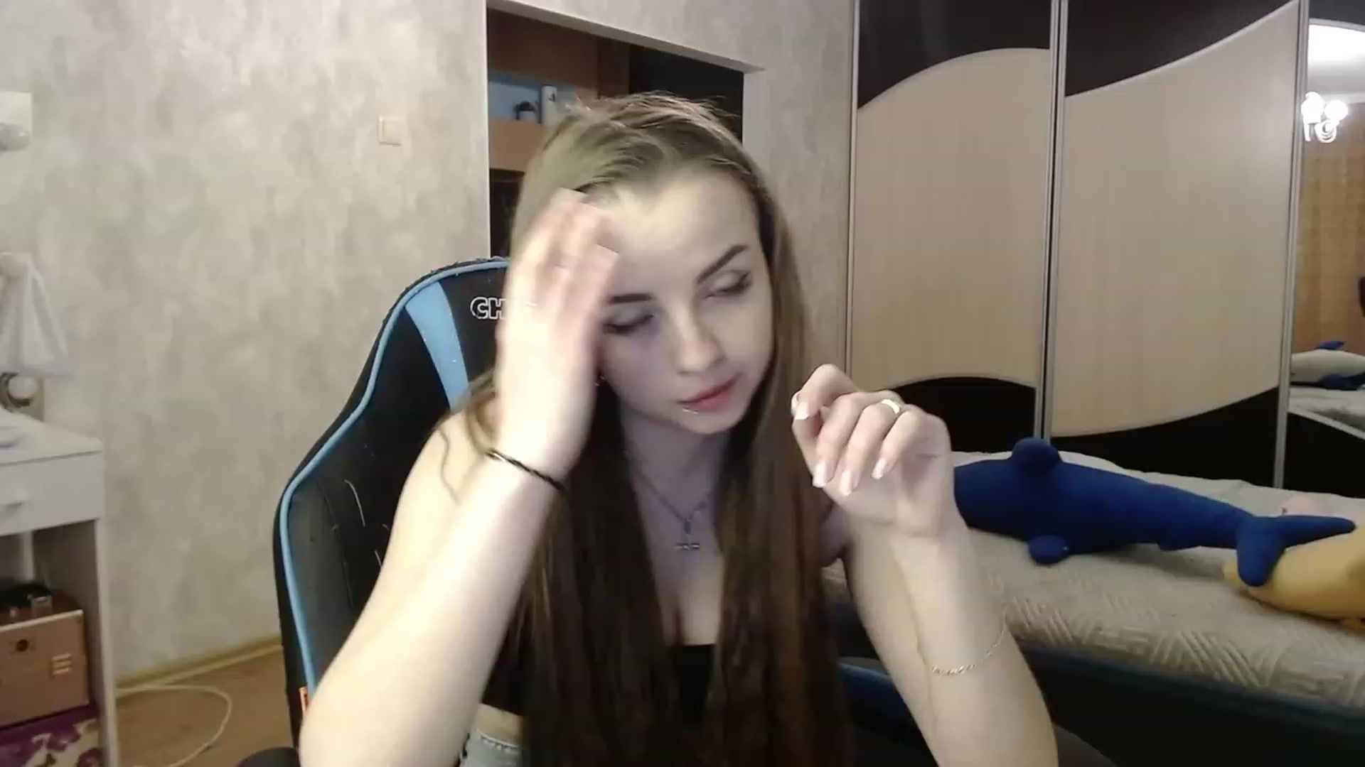 Gallery image thumbnail from Lio_noy's myfreecams stream on, 03/15/2024, 01:04 image 18 of 20
