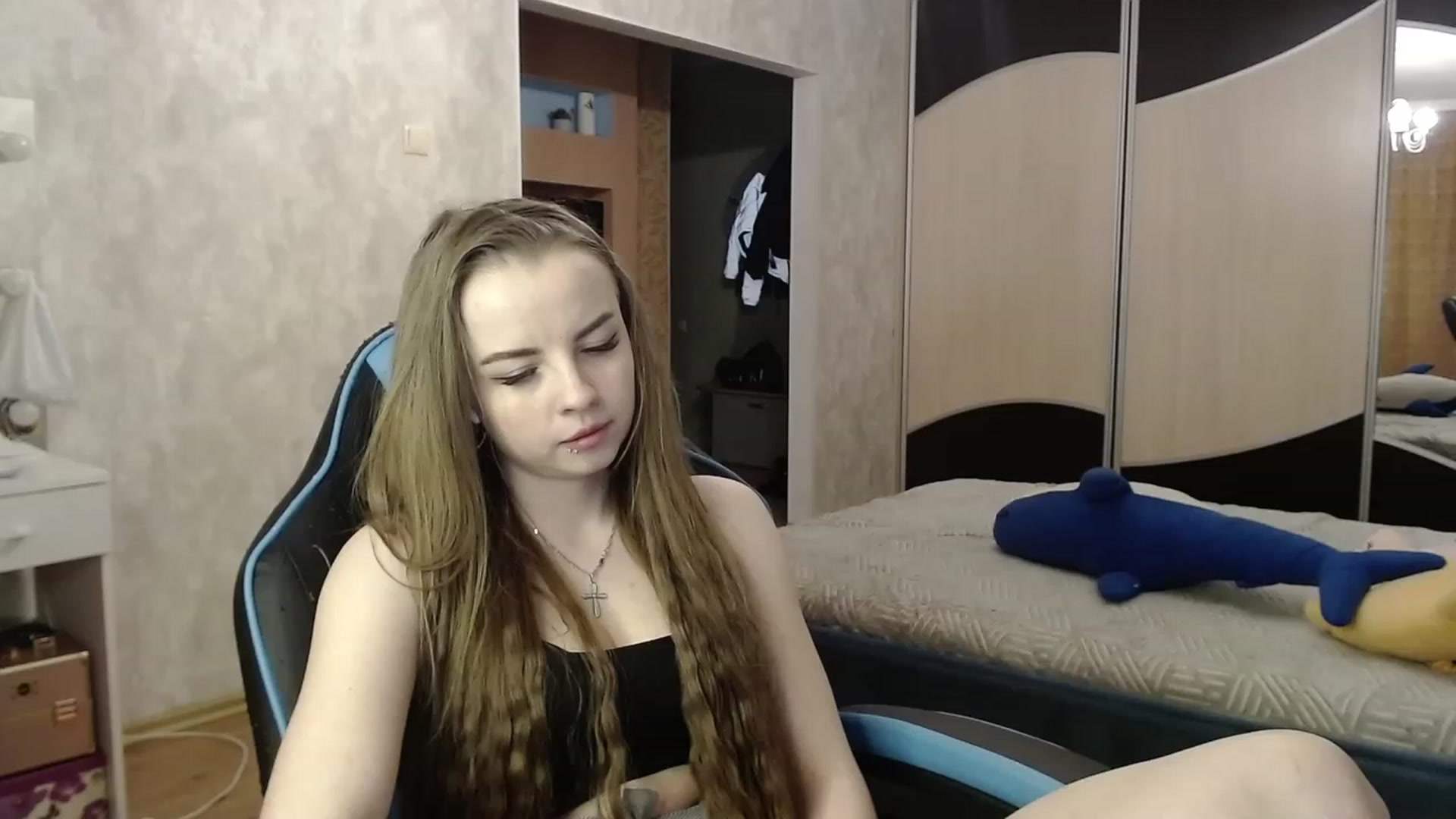 Gallery image thumbnail from Lio_noy's myfreecams stream on, 03/15/2024, 01:04 image 13 of 20