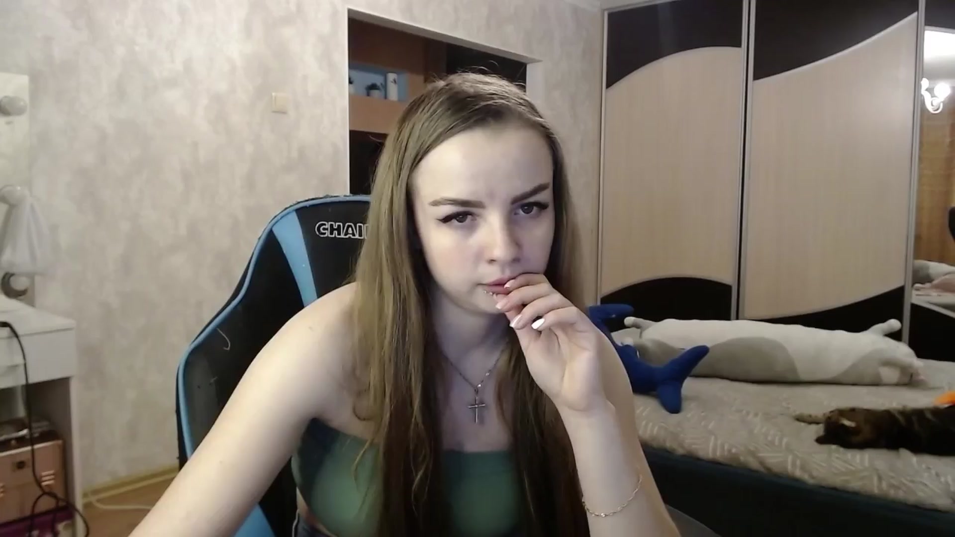 Gallery image thumbnail from Lio_noy's myfreecams stream on, 04/06/2024, 23:58 image 18 of 20