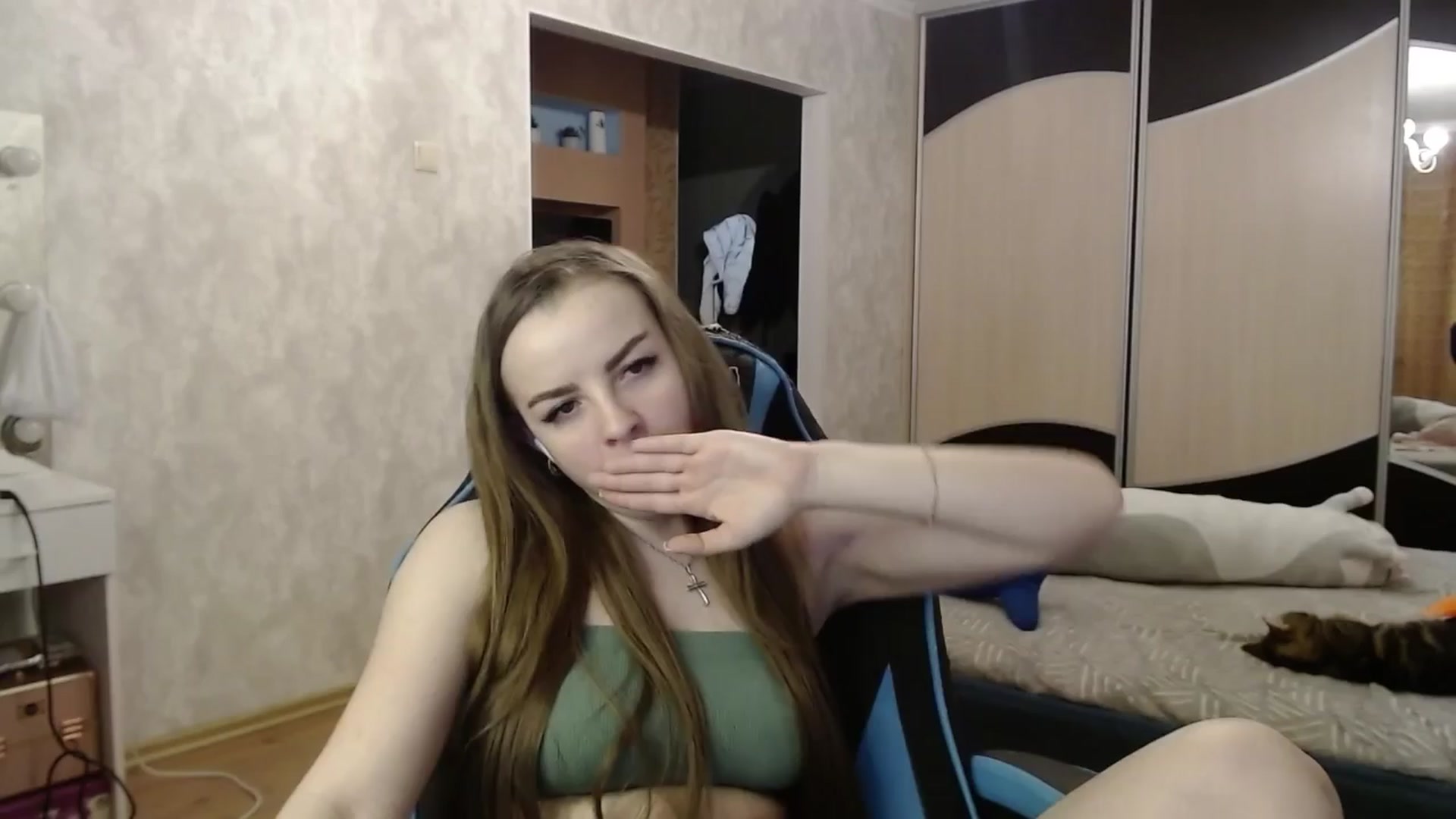 Gallery image thumbnail from Lio_noy's myfreecams stream on, 04/06/2024, 23:58 image 16 of 20