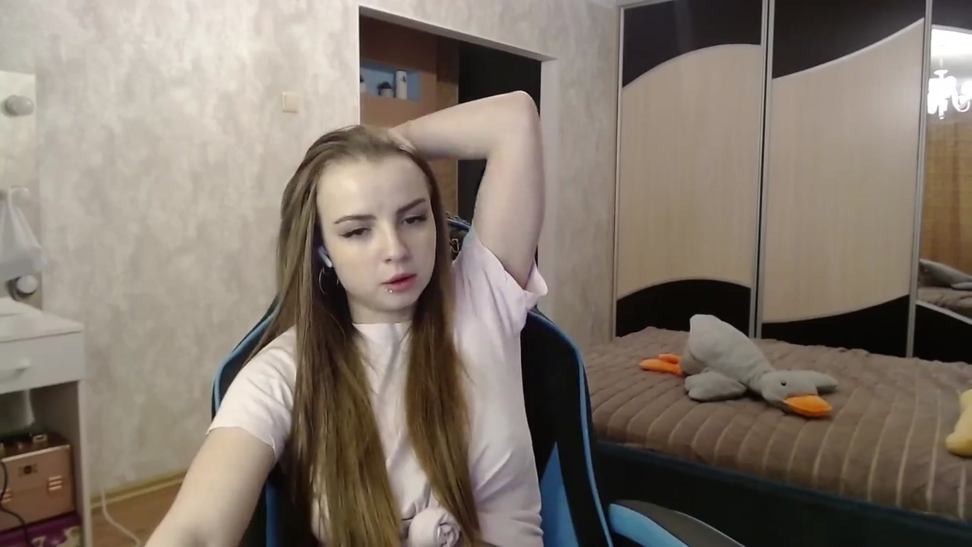 Gallery image thumbnail from Lio_noy's myfreecams stream on, 04/15/2024, 24:44 image 20 of 20