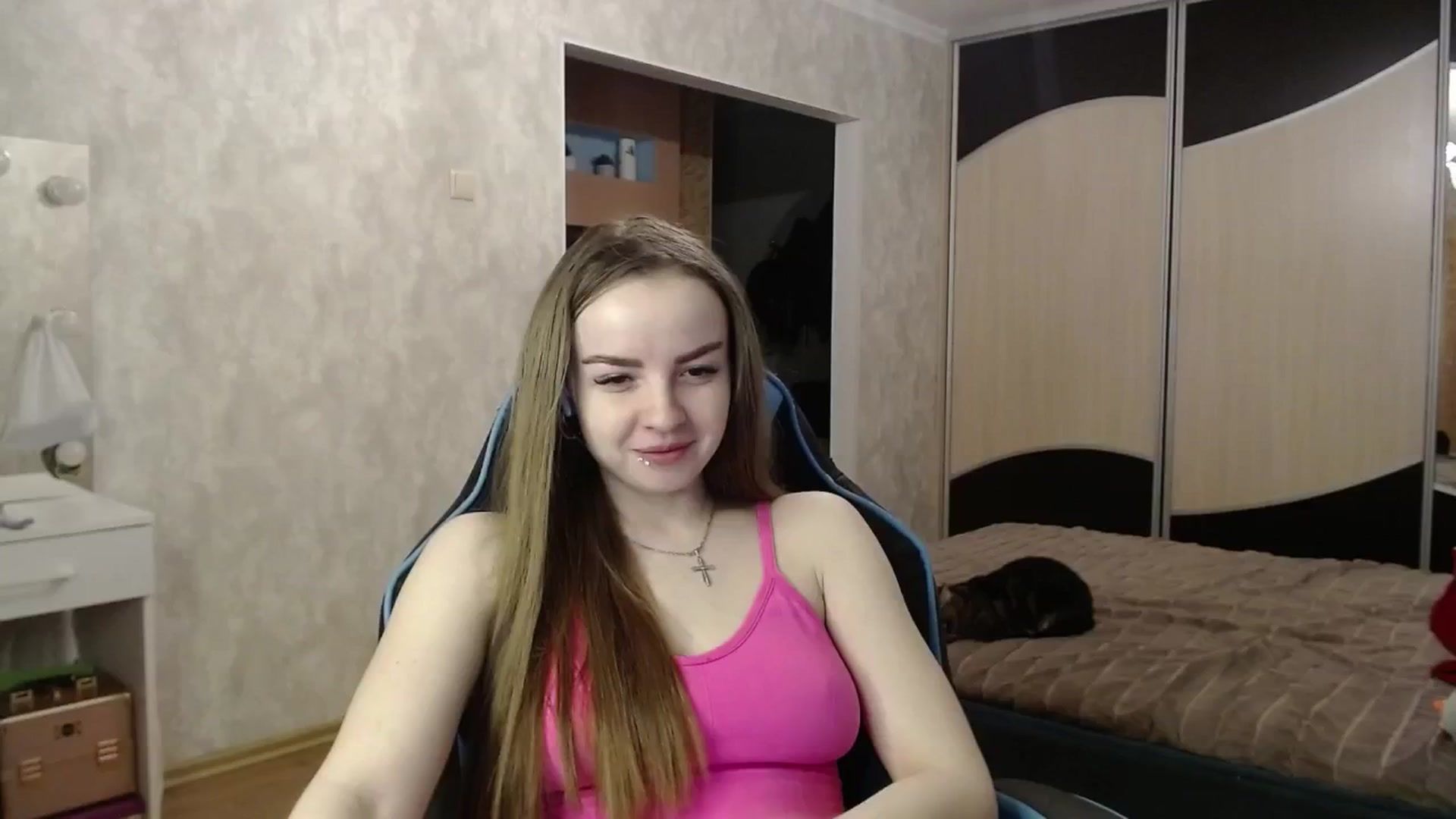 Gallery image thumbnail from Lio_noy's myfreecams stream on, 04/16/2024, 22:18 image 6 of 20