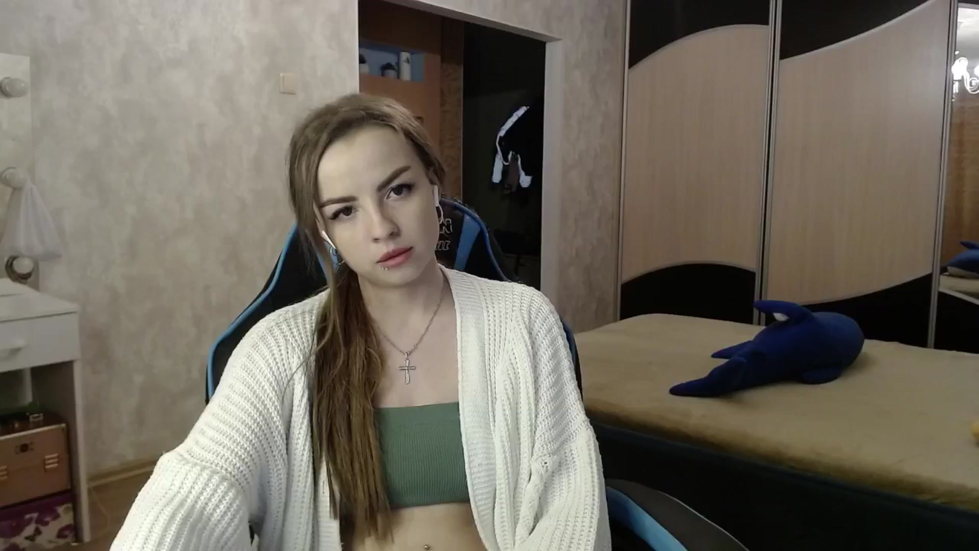 Gallery image thumbnail from Lio_noy's myfreecams stream on, 05/06/2024, 23:02 image 6 of 20