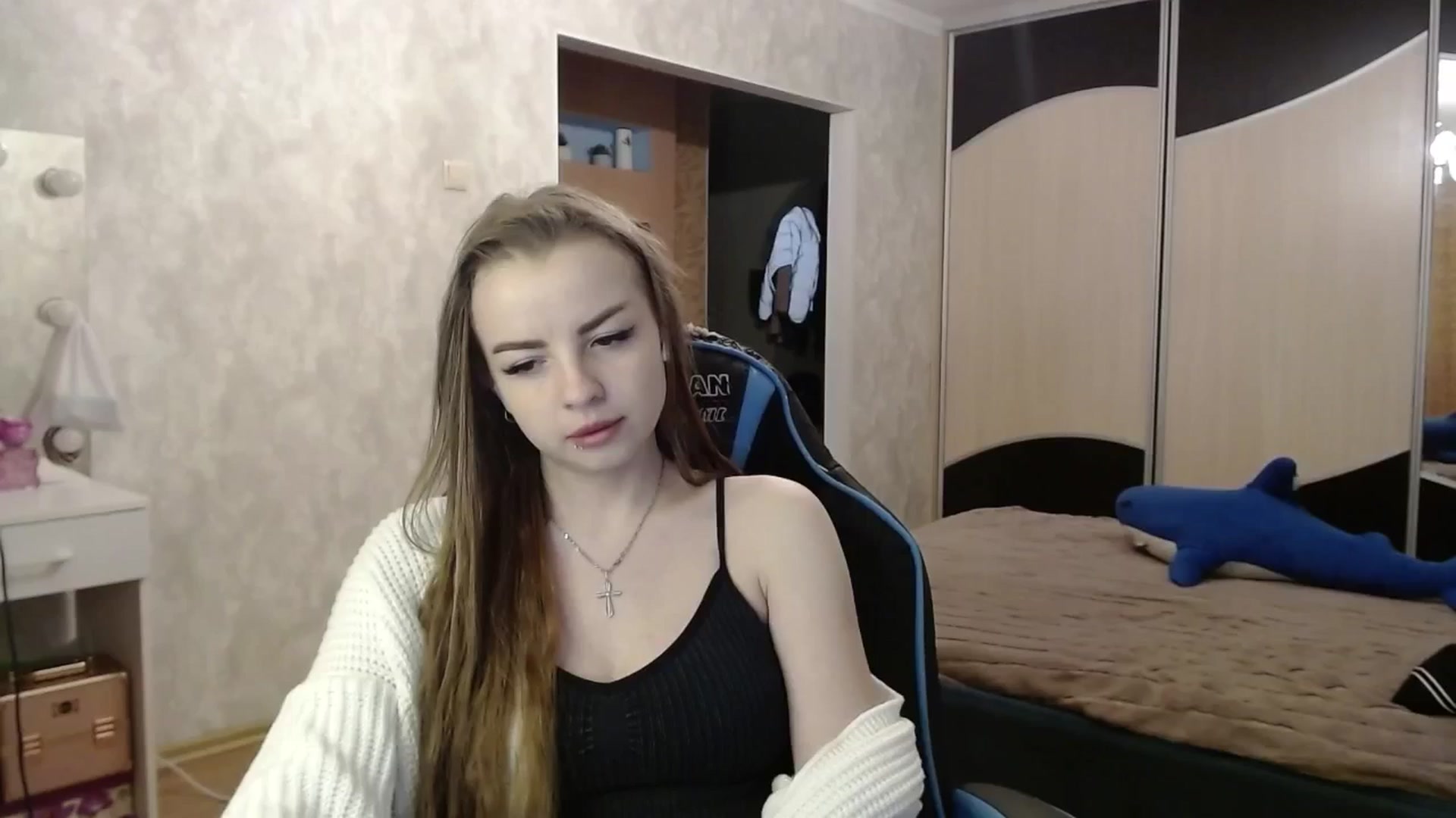 Gallery image thumbnail from Lio_noy's myfreecams stream on, 05/12/2024, 23:29 image 10 of 20