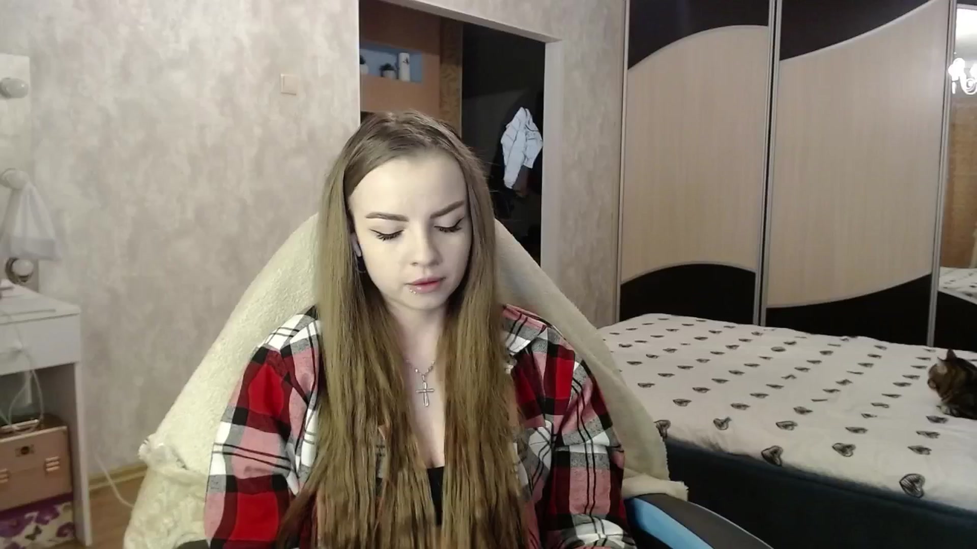 Gallery image thumbnail from Lio_noy's myfreecams stream on, 05/15/2024, 22:00 image 16 of 20