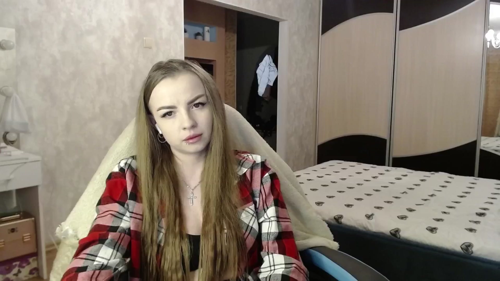 Gallery image thumbnail from Lio_noy's myfreecams stream on, 05/15/2024, 22:28 image 14 of 20