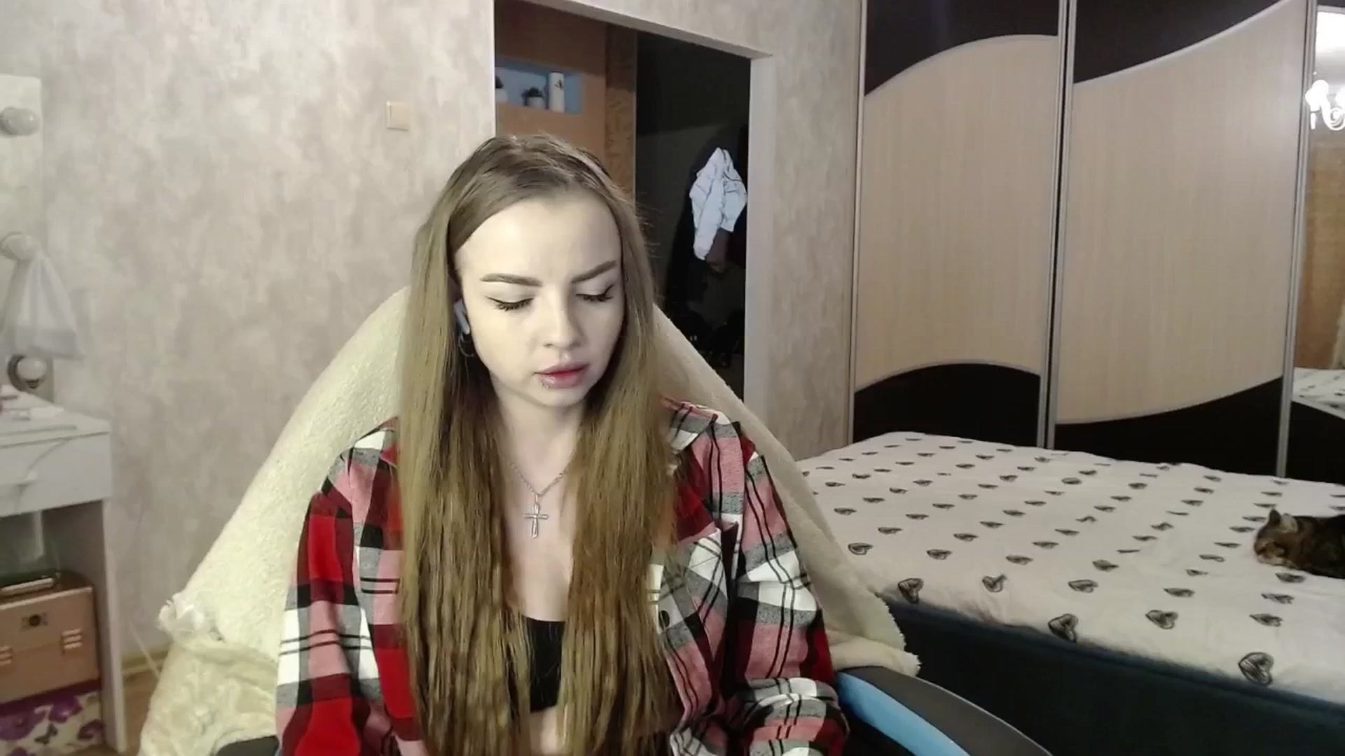 Gallery image thumbnail from Lio_noy's myfreecams stream on, 05/15/2024, 22:28 image 1 of 20