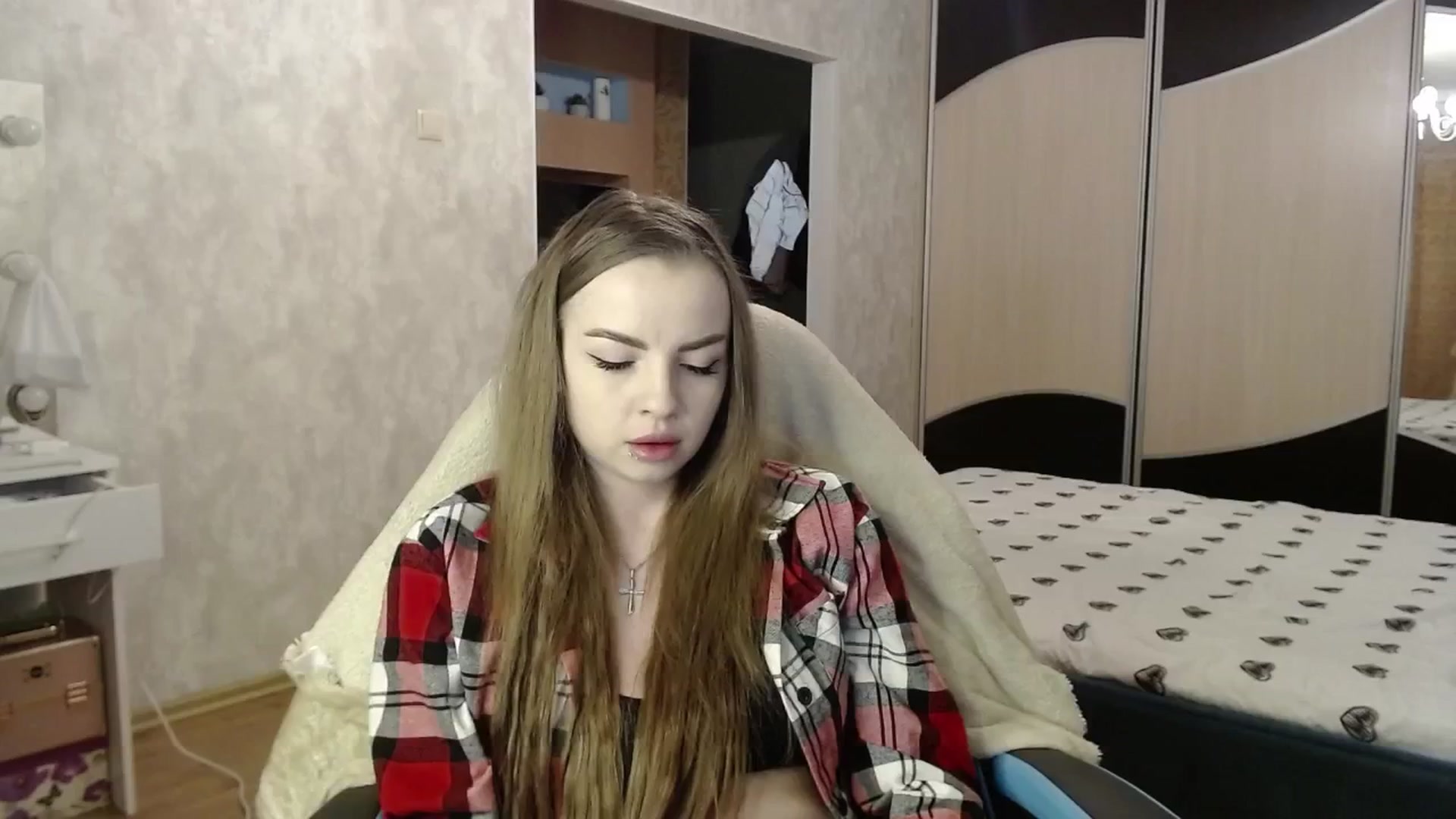 Gallery image thumbnail from Lio_noy's myfreecams stream on, 05/15/2024, 22:51 image 13 of 20