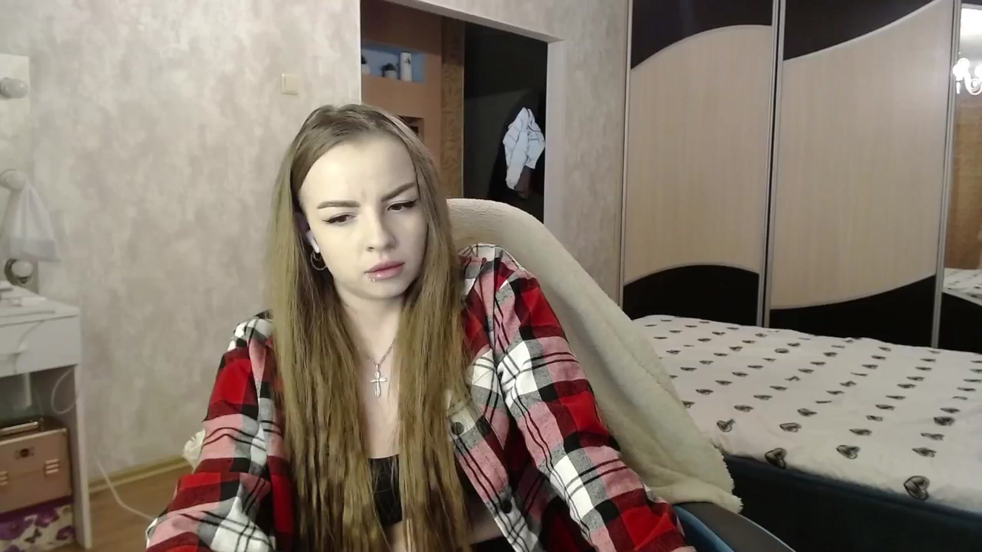 Gallery image thumbnail from Lio_noy's myfreecams stream on, 05/15/2024, 22:51 image 2 of 20