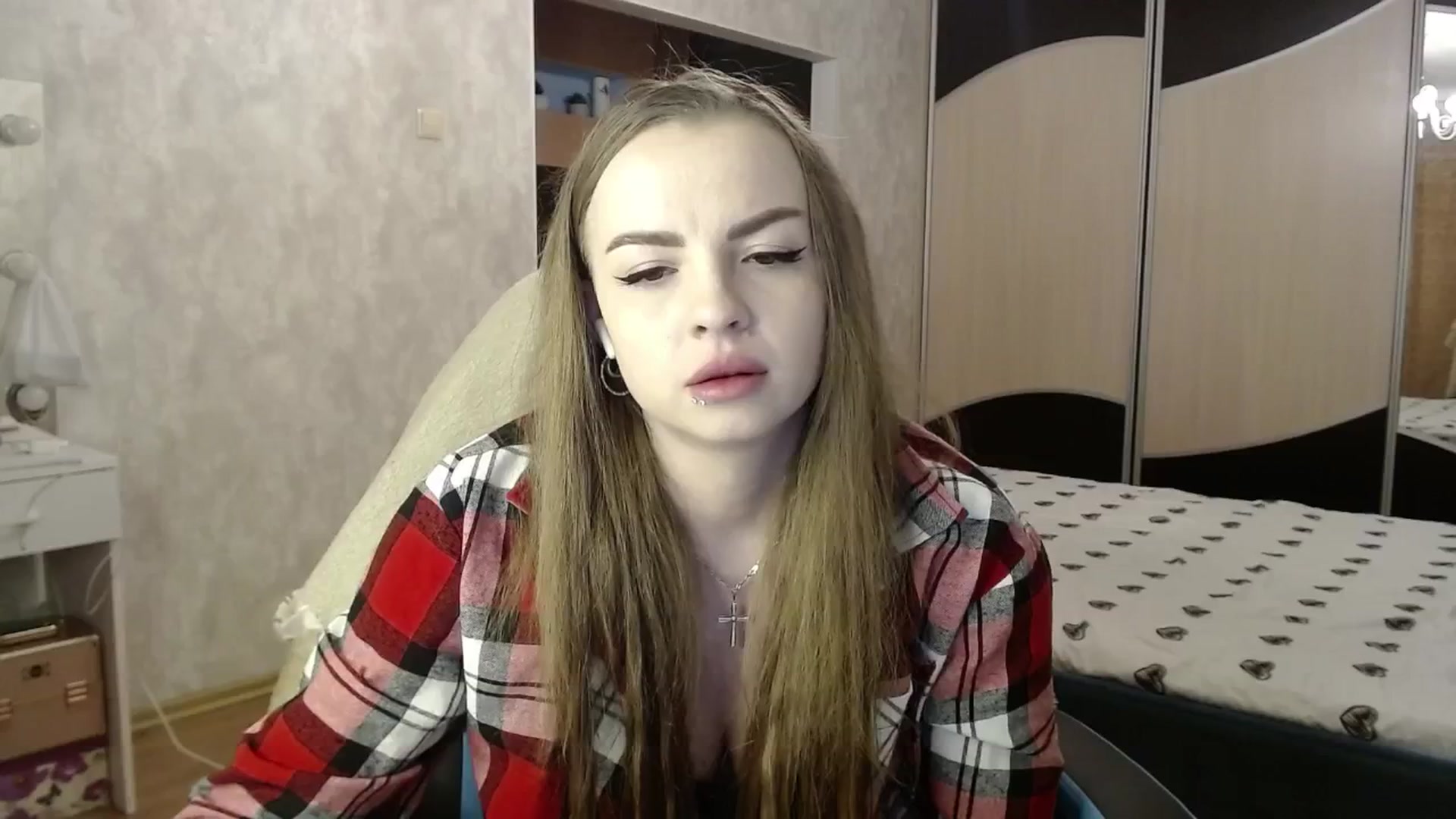 Gallery image thumbnail from Lio_noy's myfreecams stream on, 05/15/2024, 23:05 image 2 of 20