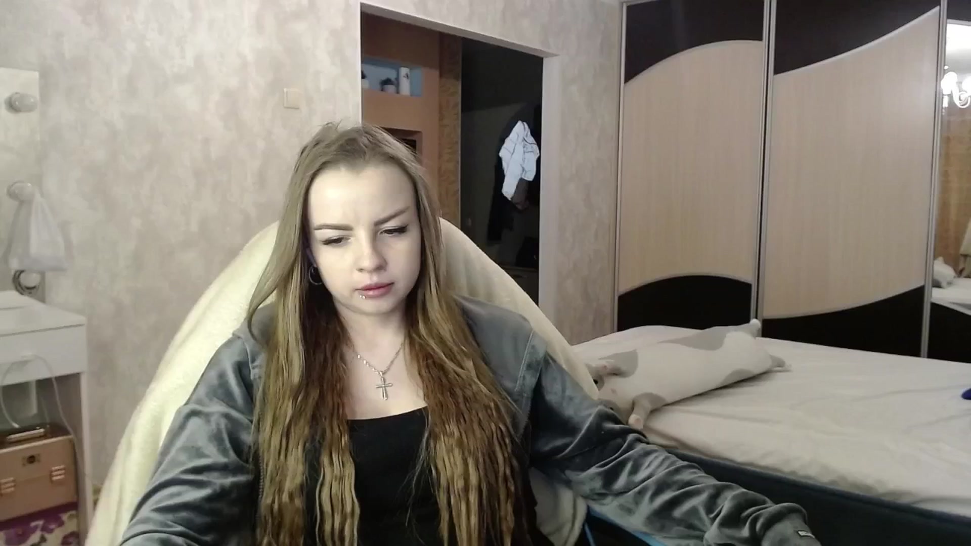 Gallery image thumbnail from Lio_noy's myfreecams stream on, 05/17/2024, 23:50 image 2 of 20