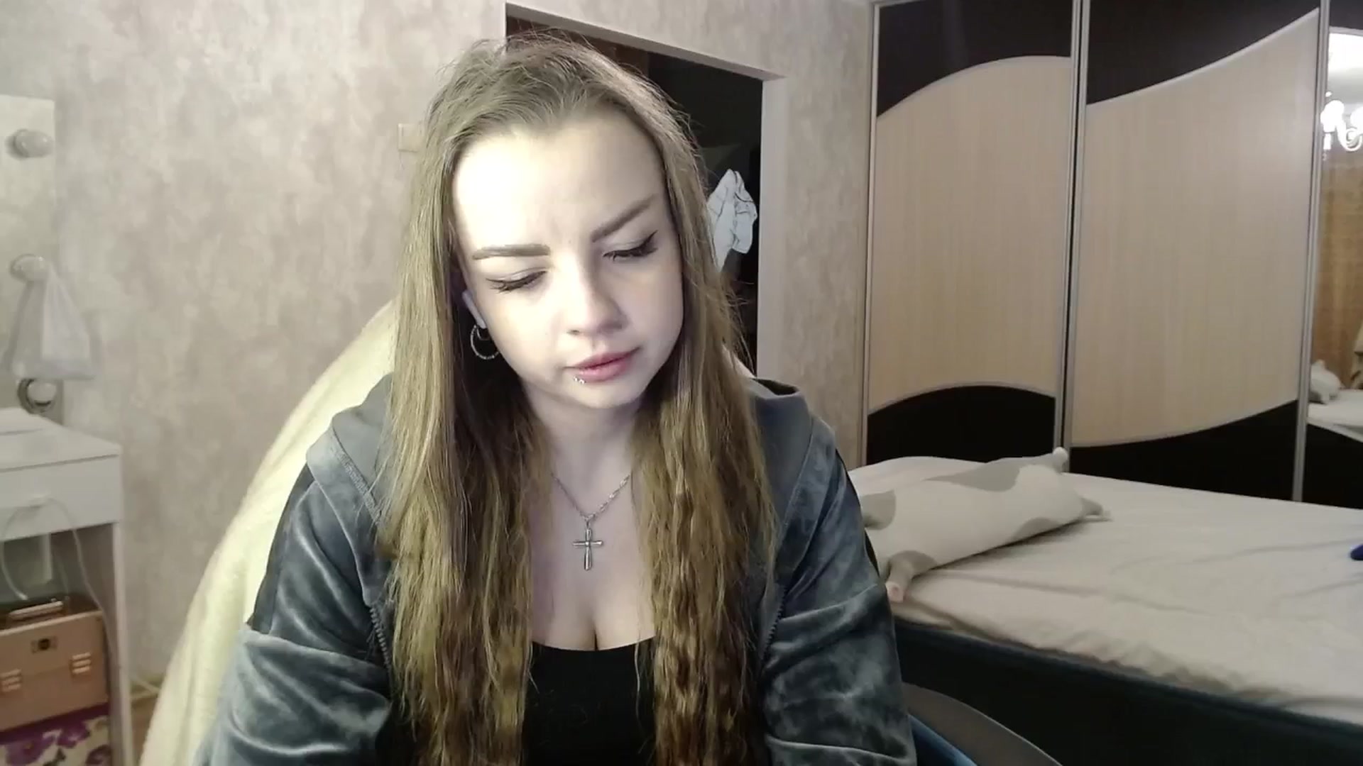 Gallery image thumbnail from Lio_noy's myfreecams stream on, 05/17/2024, 23:50 image 11 of 20