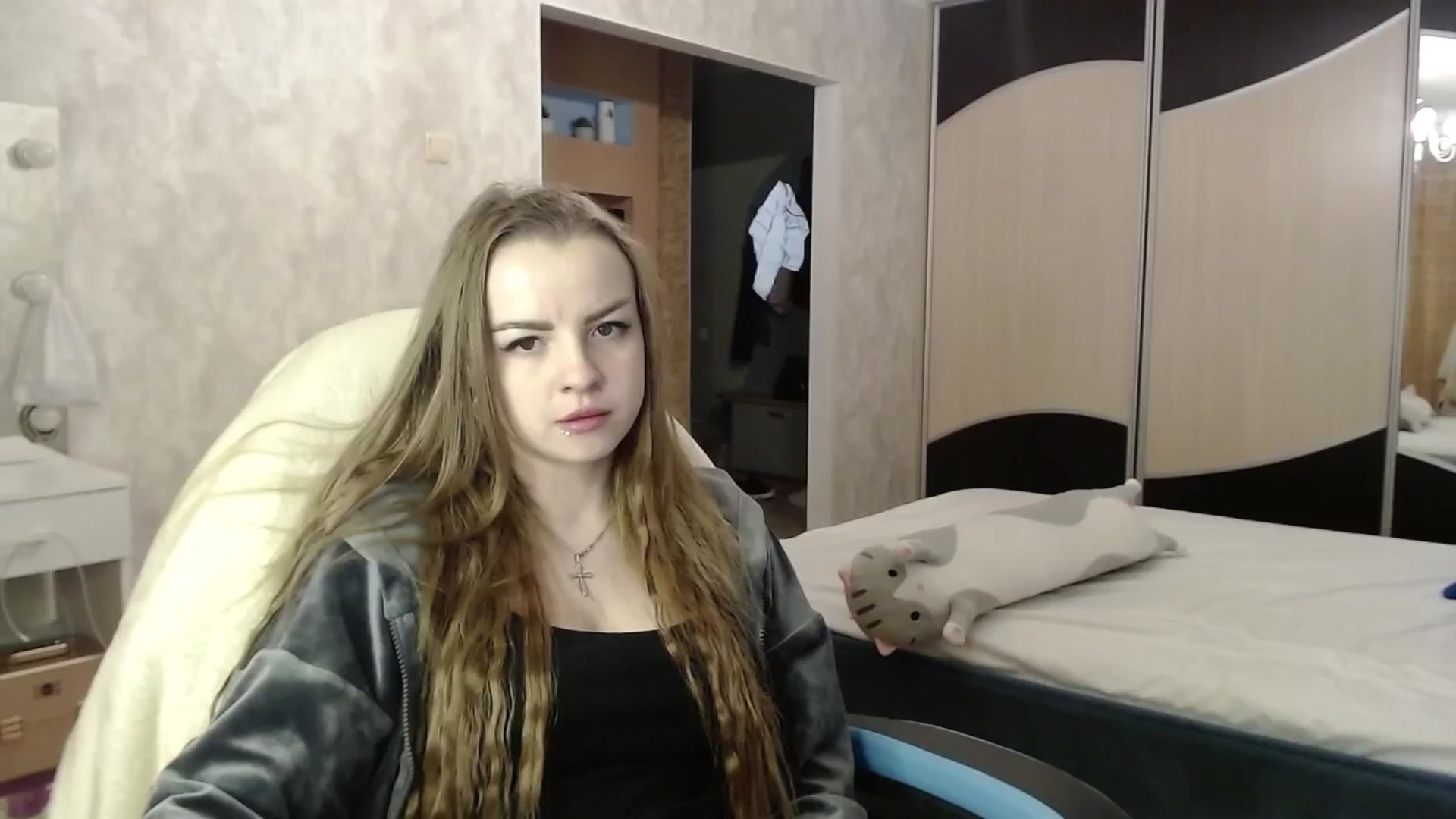 Gallery image thumbnail from Lio_noy's myfreecams stream on, 05/17/2024, 23:50 image 19 of 20