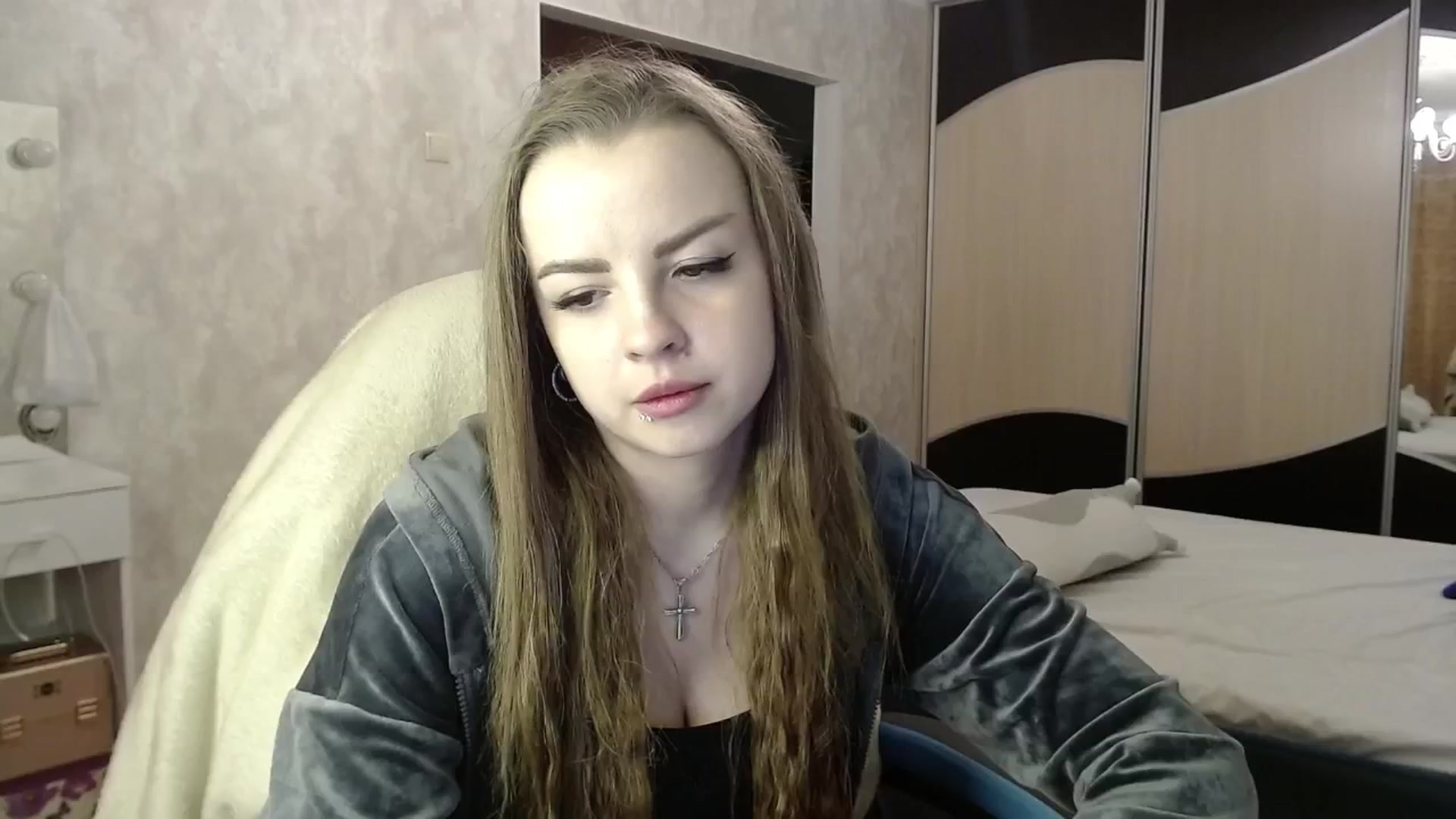 Gallery image thumbnail from Lio_noy's myfreecams stream on, 05/17/2024, 23:50 image 13 of 20