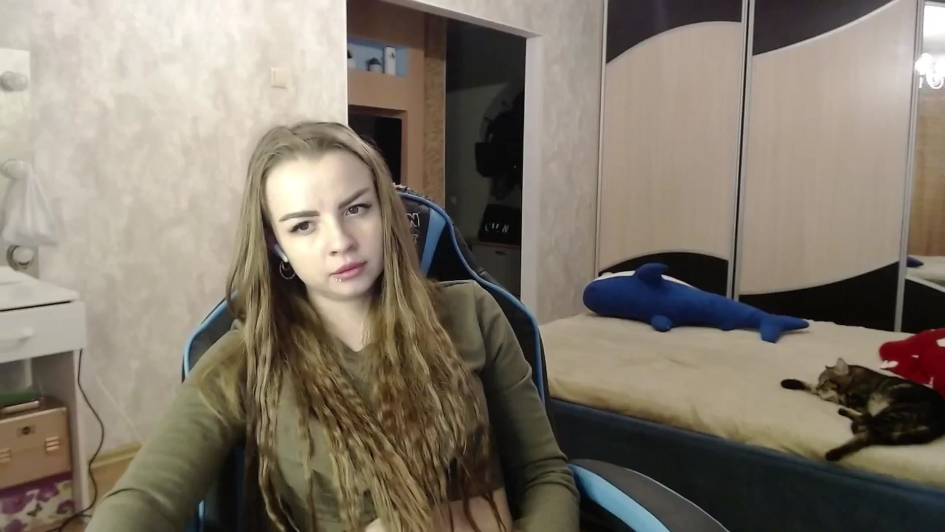 Gallery image thumbnail from Lio_noy's myfreecams stream on, 05/23/2024, 24:33 image 19 of 20