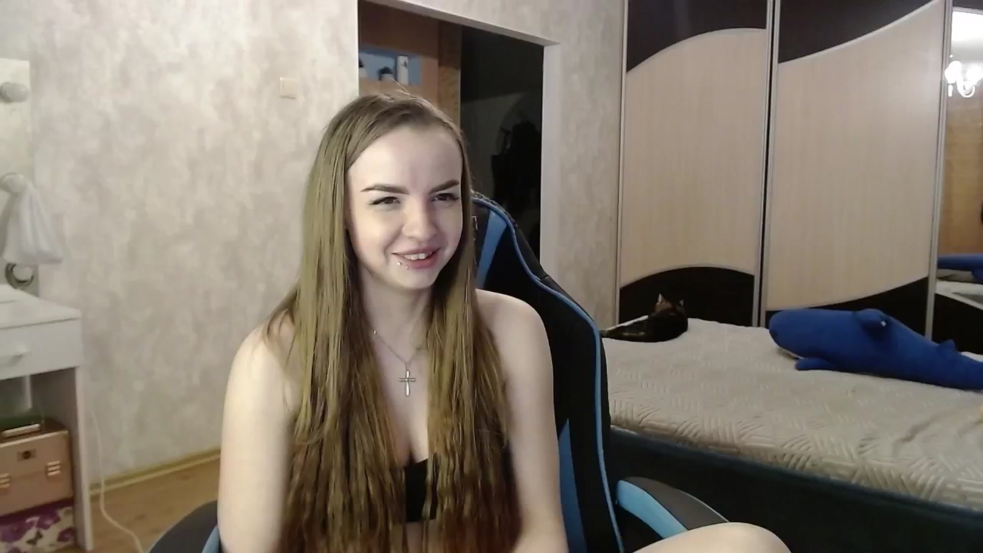 Gallery image thumbnail from Lio_noy's myfreecams stream on, 05/26/2024, 01:21 image 18 of 20