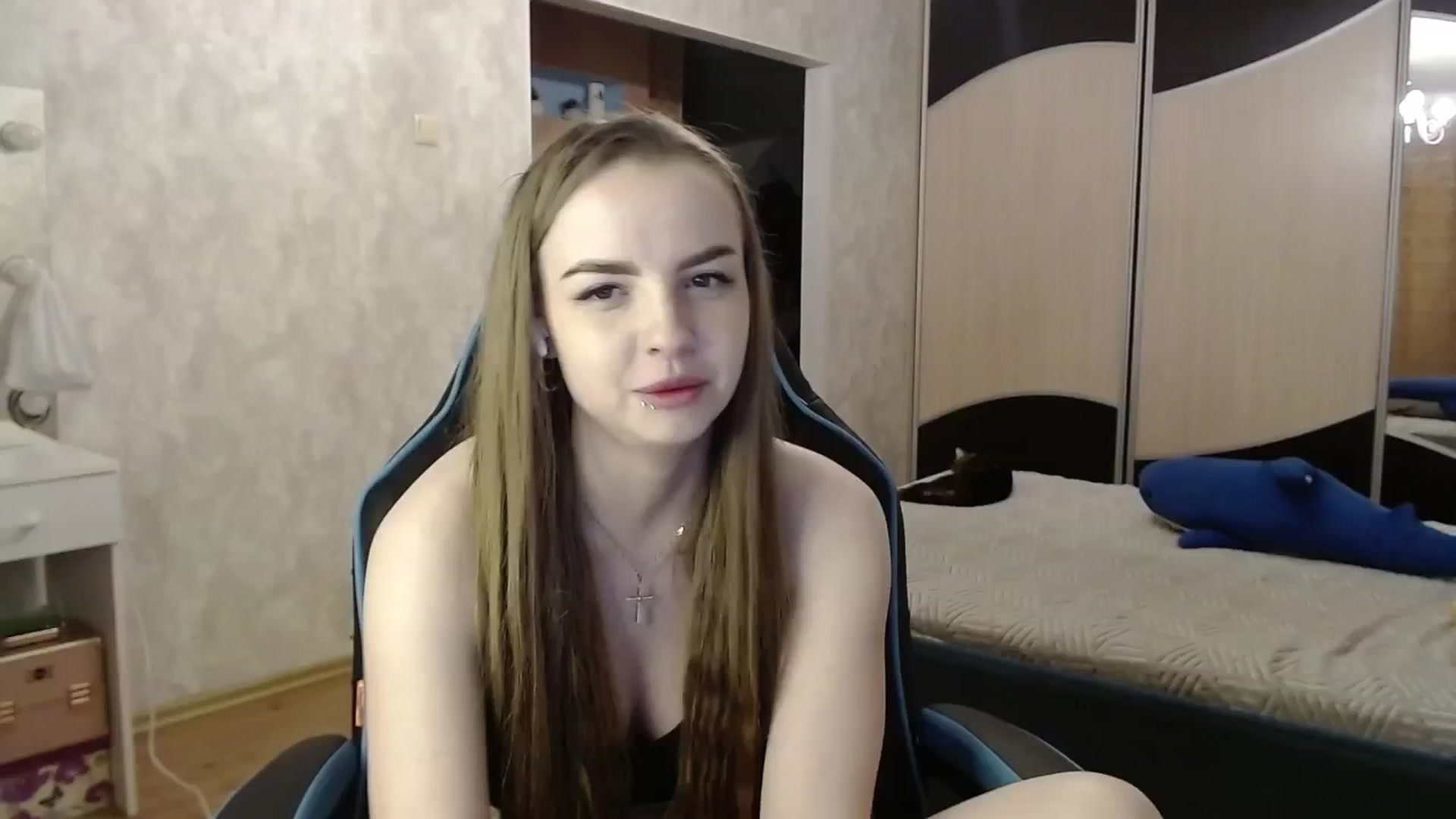Gallery image thumbnail from Lio_noy's myfreecams stream on, 05/26/2024, 01:21 image 13 of 20