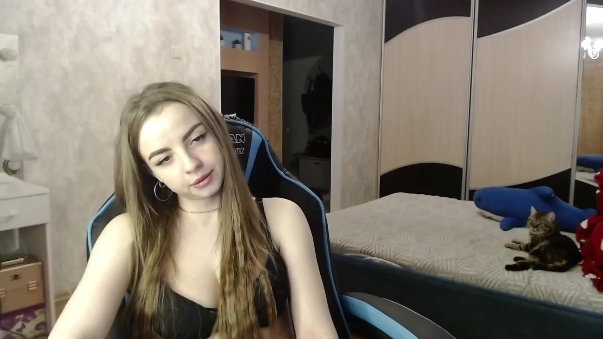 Gallery image thumbnail from Lio_noy's myfreecams stream on, 05/27/2024, 01:15 image 18 of 20