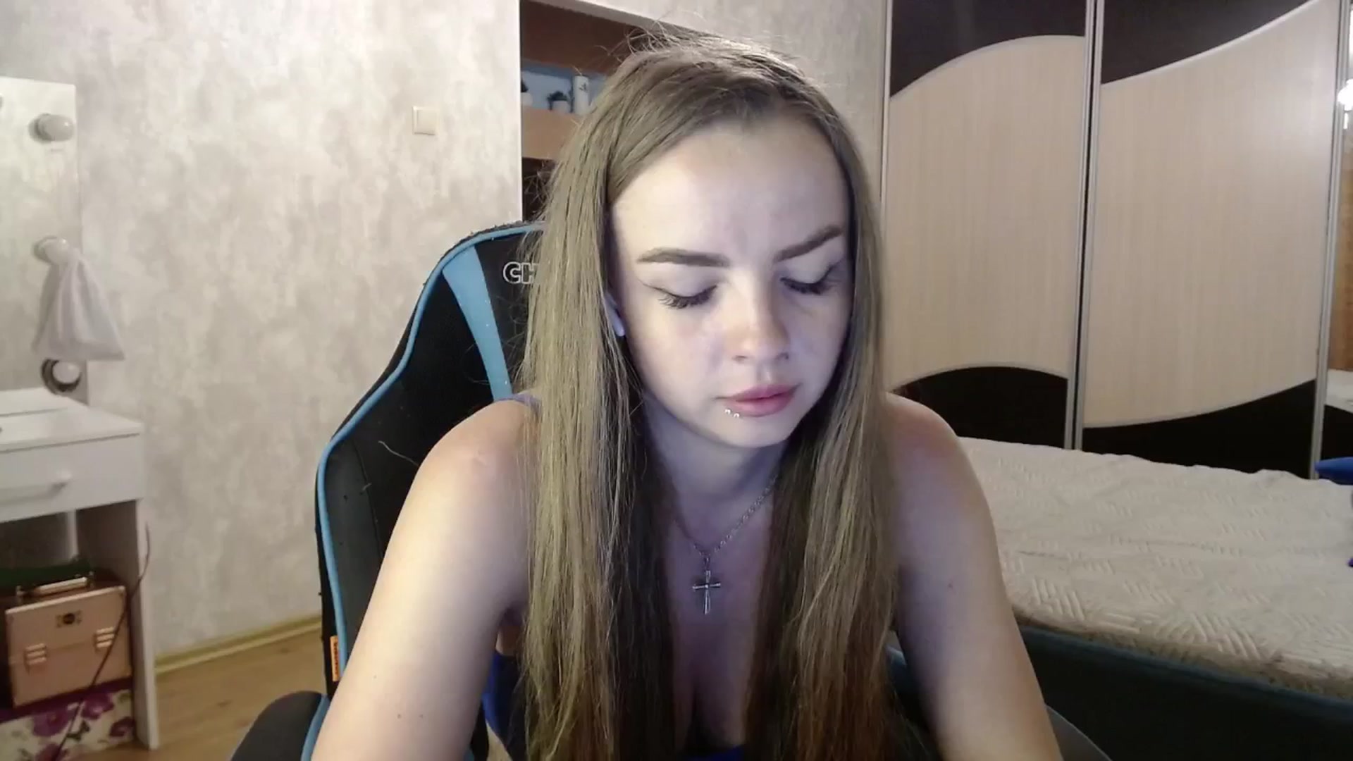 Gallery image thumbnail from Lio_noy's myfreecams stream on, 06/08/2024, 22:43 image 10 of 20