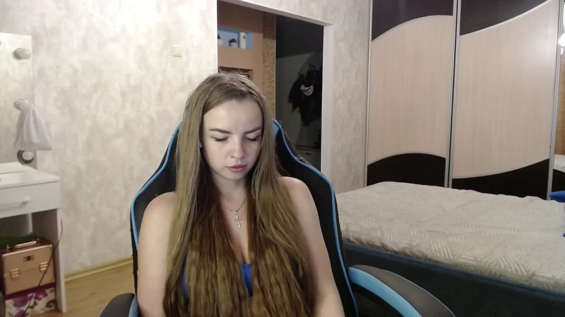 Gallery image thumbnail from Lio_noy's myfreecams stream on, 06/08/2024, 22:43 image 12 of 20