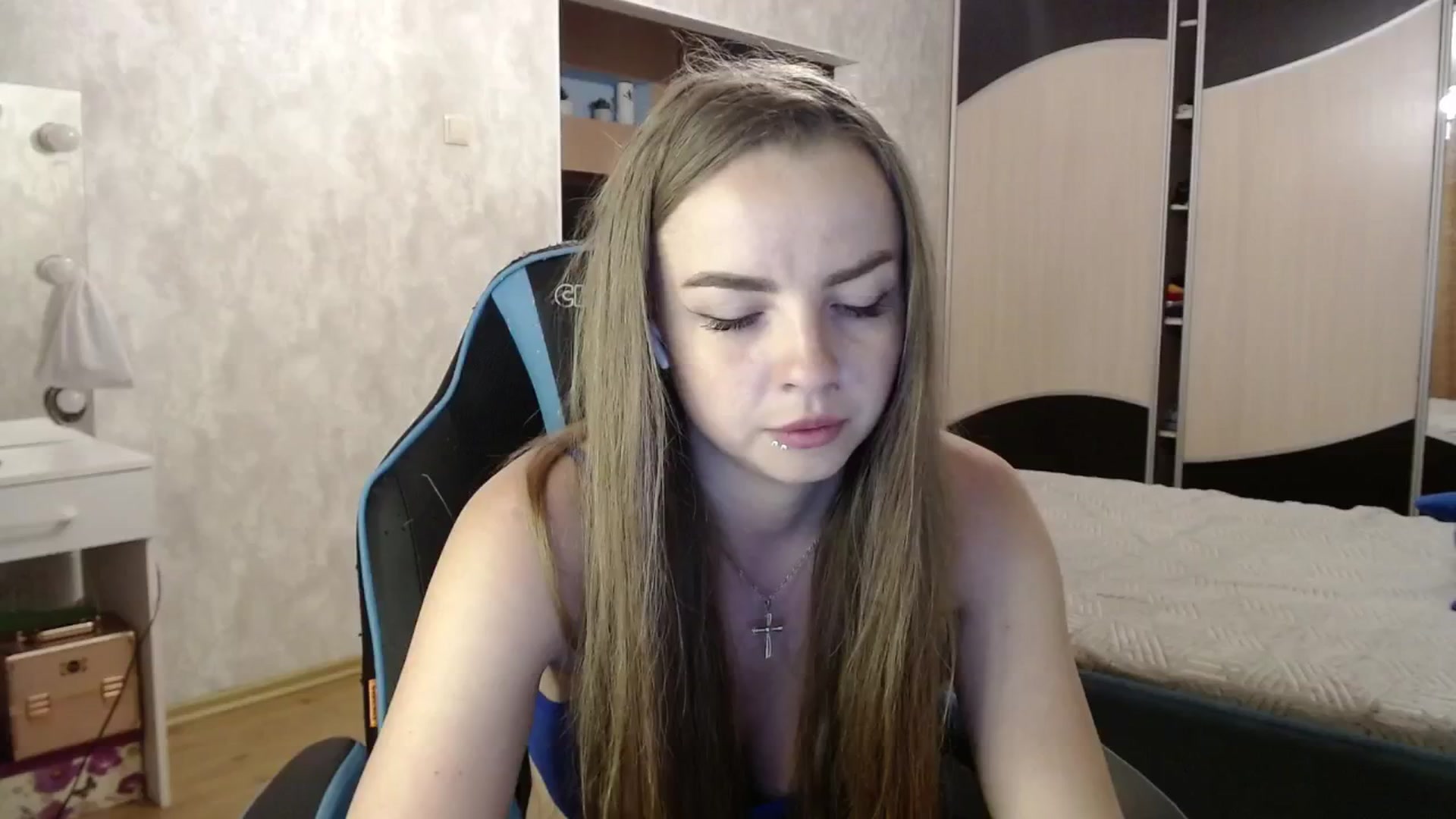 Gallery image thumbnail from Lio_noy's myfreecams stream on, 06/08/2024, 22:43 image 18 of 20