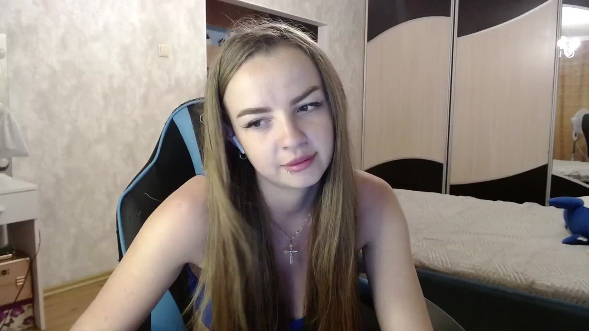 Gallery image thumbnail from Lio_noy's myfreecams stream on, 06/08/2024, 22:43 image 4 of 20