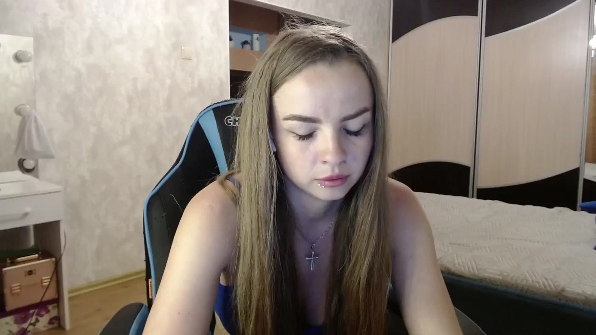 Gallery image thumbnail from Lio_noy's myfreecams stream on, 06/08/2024, 22:43 image 16 of 20