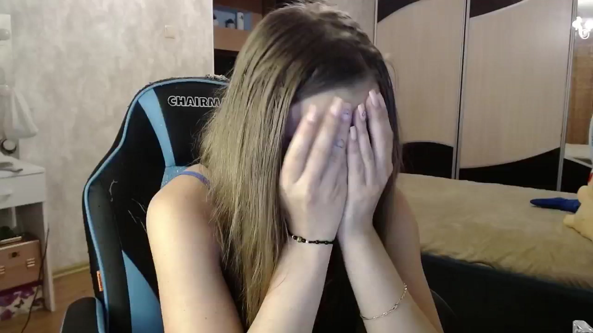 Gallery image thumbnail from Lio_noy's myfreecams stream on, 06/12/2024, 24:01 image 16 of 20