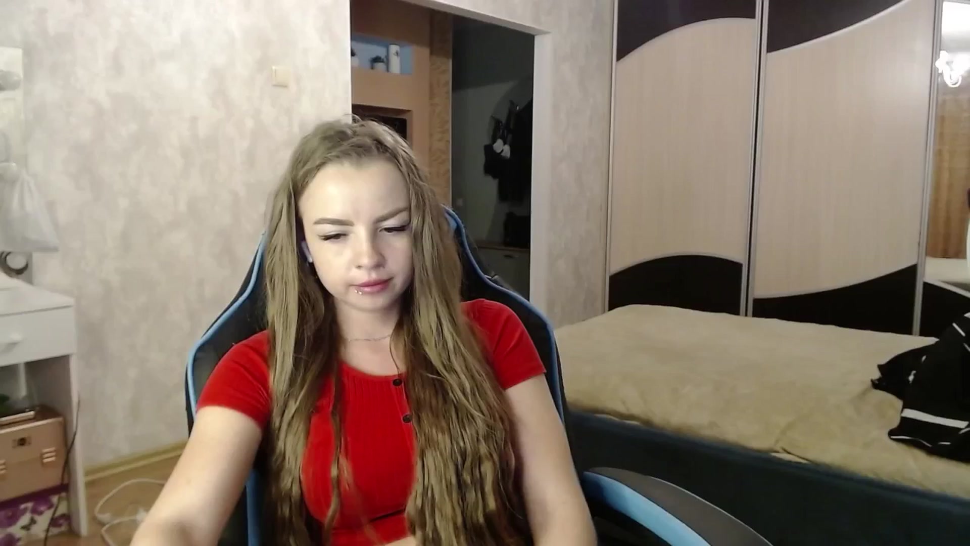 Gallery image thumbnail from Lio_noy's myfreecams stream on, 06/12/2024, 23:39 image 12 of 20