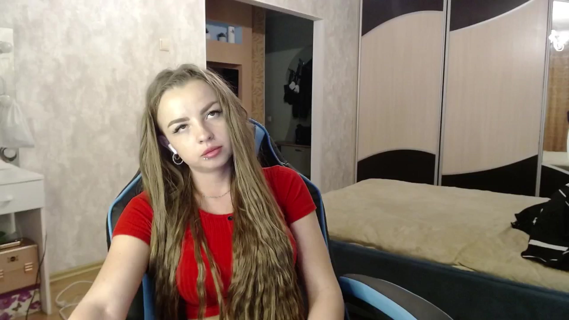 Gallery image thumbnail from Lio_noy's myfreecams stream on, 06/12/2024, 23:39 image 5 of 20