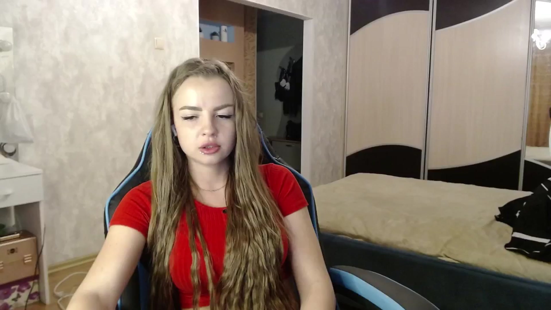 Gallery image thumbnail from Lio_noy's myfreecams stream on, 06/12/2024, 23:39 image 6 of 20